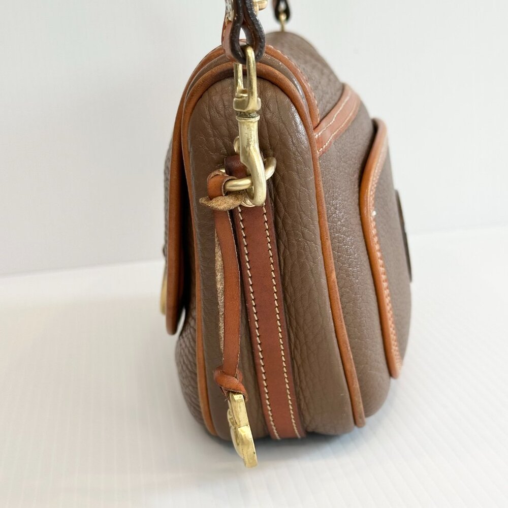 Vintage Dooney & Bourke Porthole Clutch Shoulder Bag Taupe/Tan AWL Rare - Picture 6 of 13